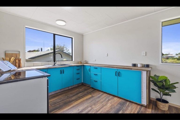 Photo of property in 41 Sunline Place, Ngongotaha, Rotorua, 3010