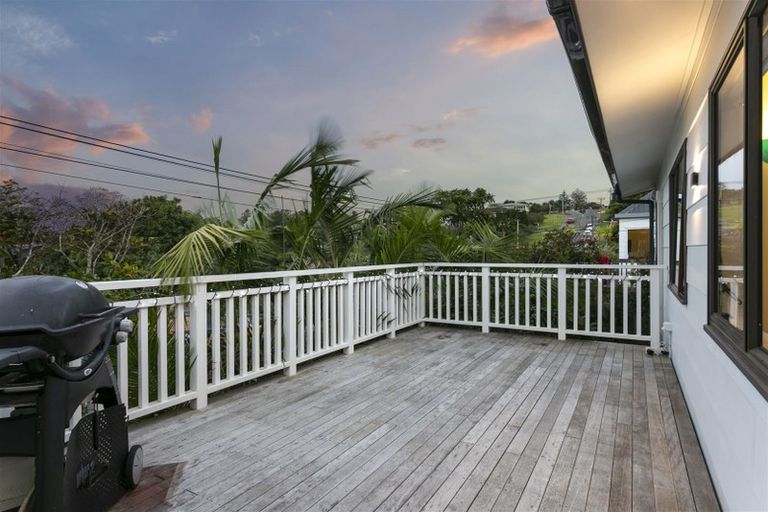 Photo of property in 1/38 Woodside Avenue, Northcote, Auckland, 0627