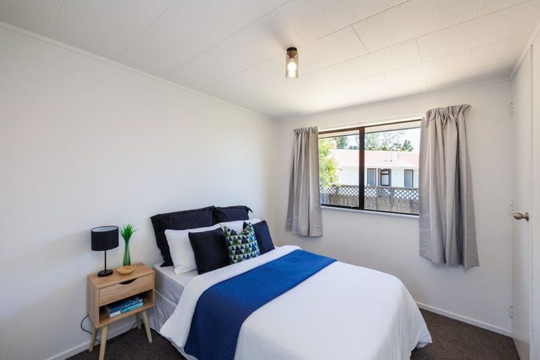 Photo of property in 2/685 Pioneer Highway, Highbury, Palmerston North, 4412