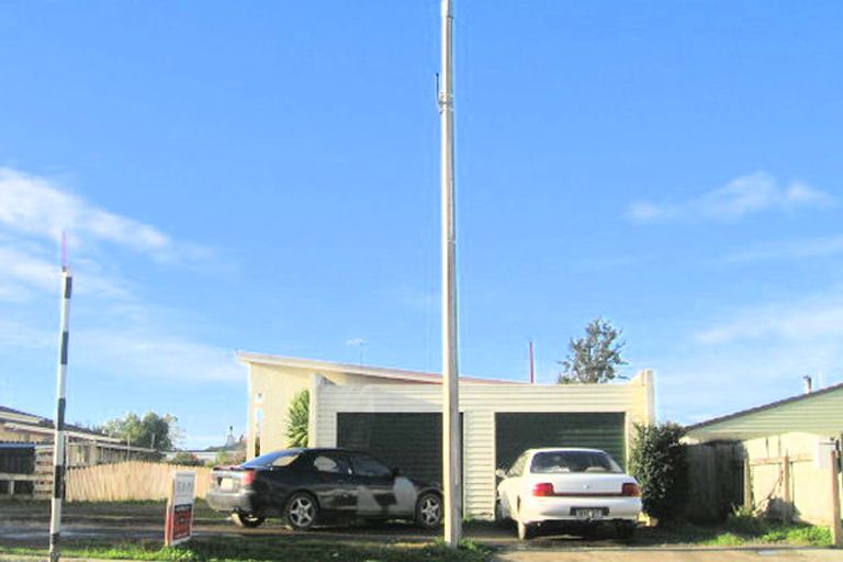 Photo of property in 3/1108 Heretaunga Street East, Parkvale, Hastings, 4122