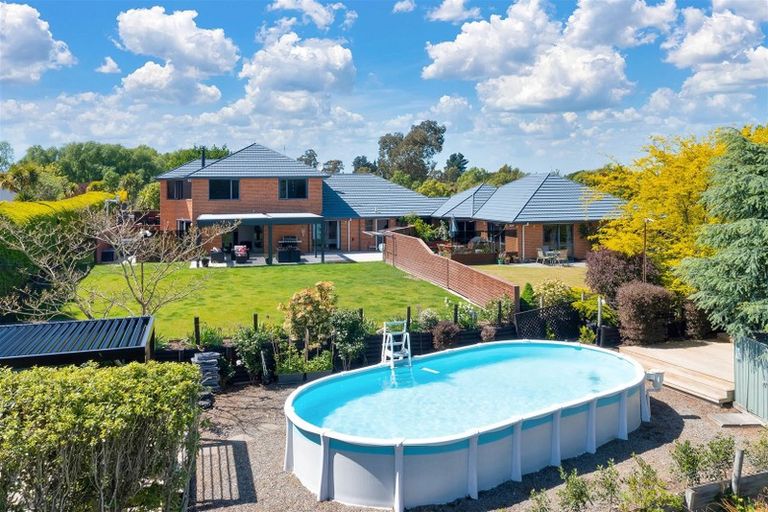 Photo of property in 66 Queens Avenue, Waikuku Beach, 7402