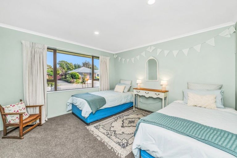 Photo of property in 11 Stanwood Grove, Darfield, 7510