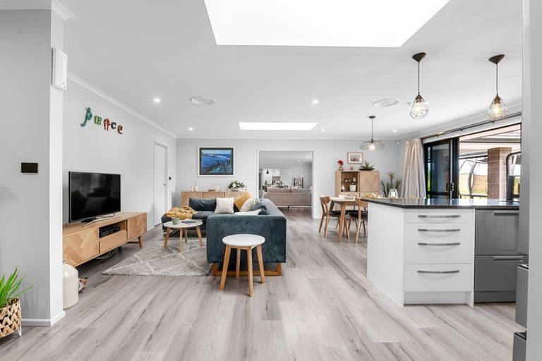 Photo of property in 18 Smith Road, Horsham Downs, Hamilton, 3281