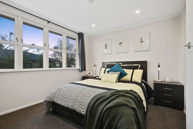 Photo of property in 10 Cobham Crescent, Kelston, Auckland, 0602