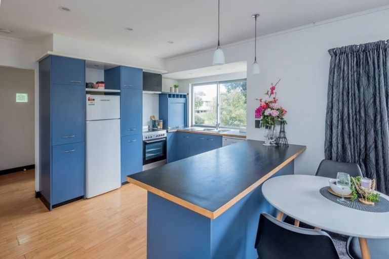 Photo of property in 52 Rutherford Drive, Waikanae Beach, Waikanae, 5036