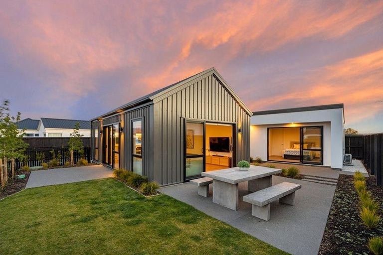 Photo of property in 7 Blackhill Place, Halswell, Christchurch, 8025