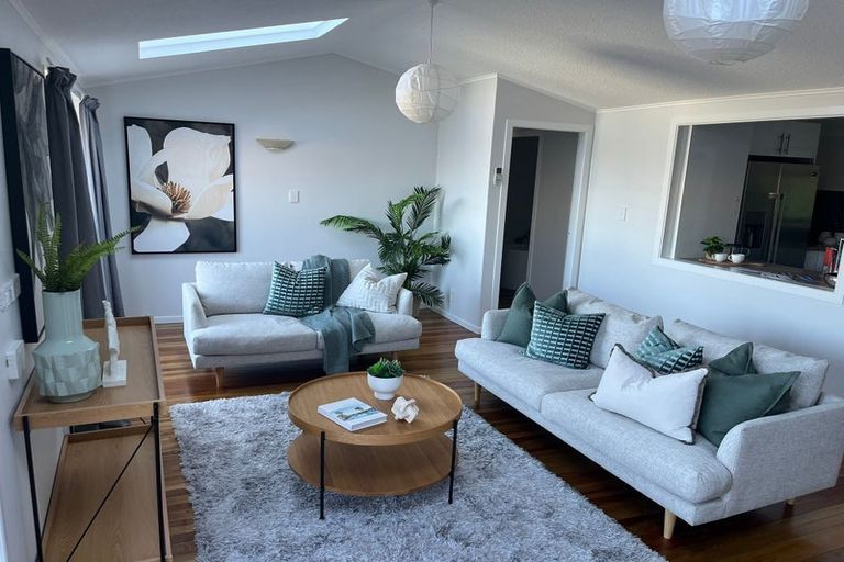 Photo of property in 2 Anzia Way, Johnsonville, Wellington, 6037