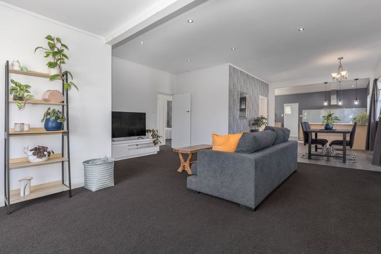 Photo of property in 85 Ruahine Street, Paraparaumu, 5032