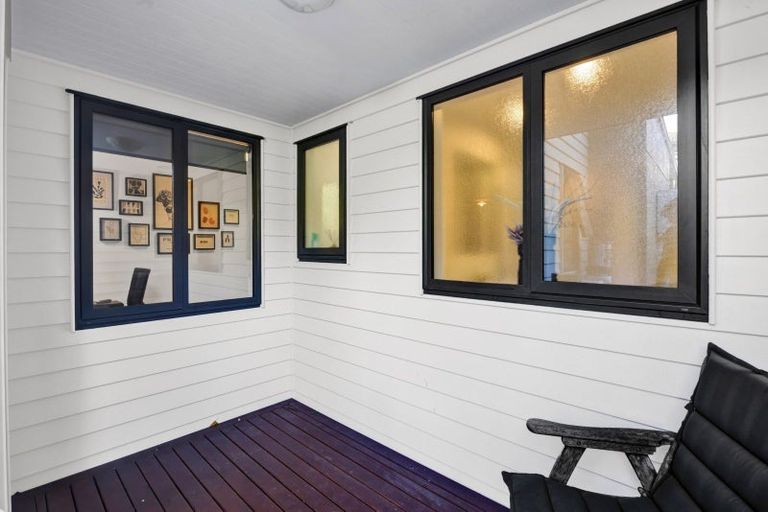 Photo of property in 113 Young Street, New Plymouth, 4310