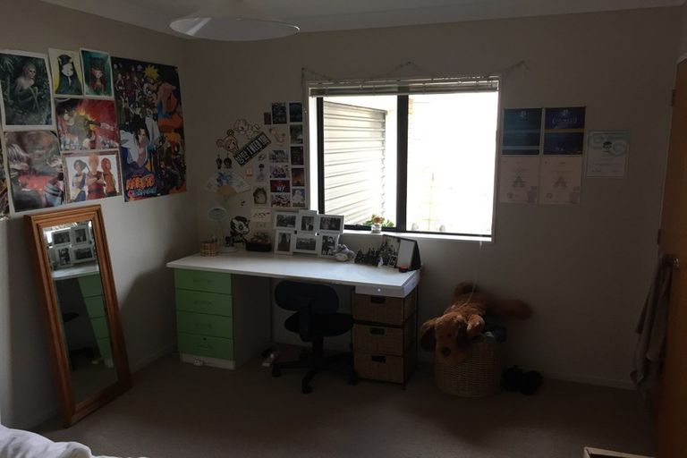 Photo of property in 5 Don Croot Street, Morningside, Auckland, 1021