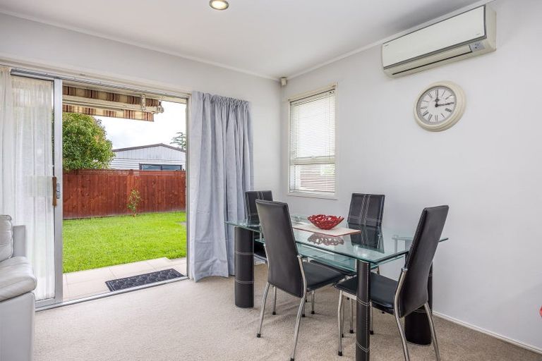 Photo of property in 2/10 Raewyn Place, Pakuranga, Auckland, 2010