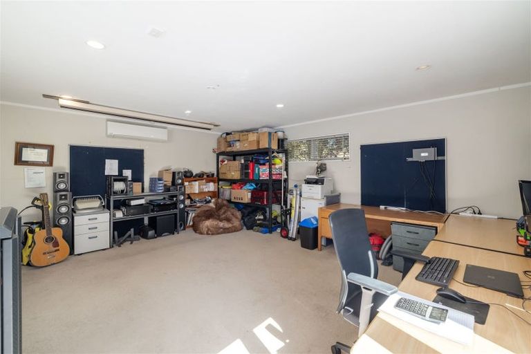 Photo of property in 16 Englefield Road, Belfast, Christchurch, 8051