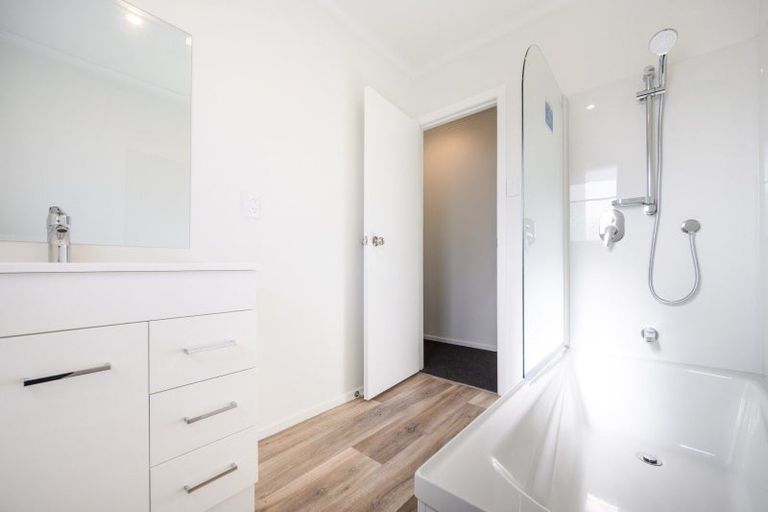 Photo of property in 9 Kettle Avenue, Awapuni, Palmerston North, 4412