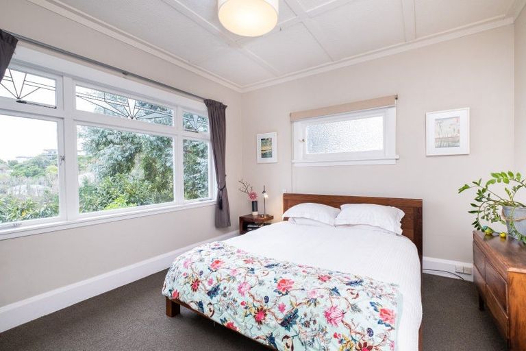 Photo of property in 4 Guys Hill Road, Hospital Hill, Napier, 4110