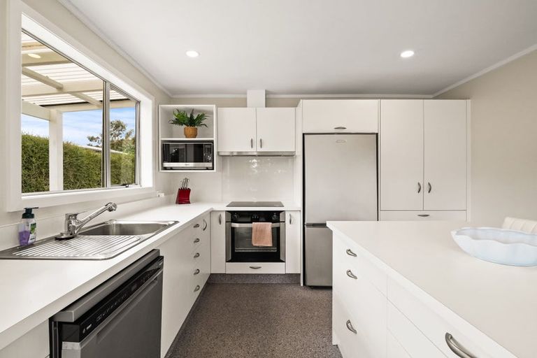 Photo of property in 28 Snowdon Street, Allanton, Mosgiel, 9092