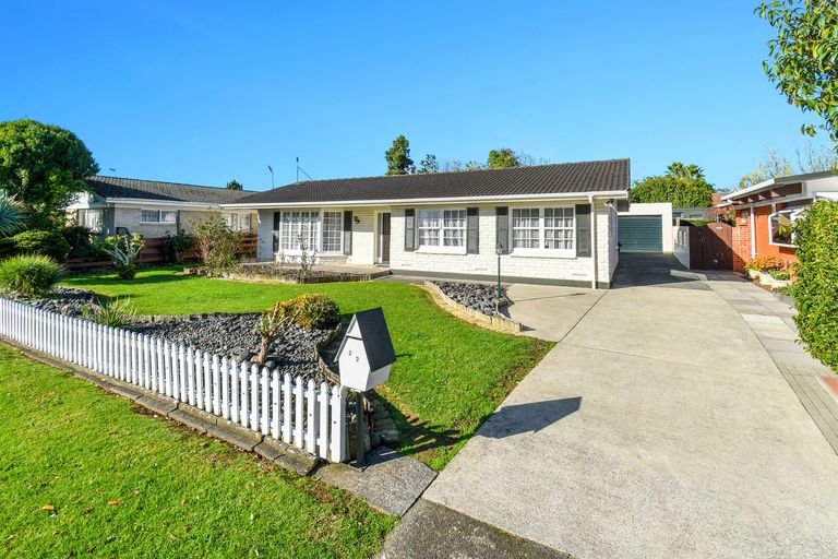 Photo of property in 22 Sunnypark Avenue, Rosehill, Papakura, 2113