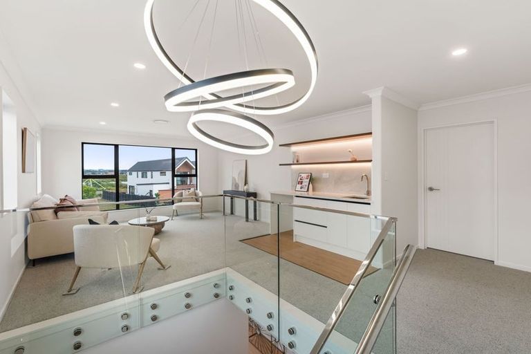 Photo of property in 29 Catalina Avenue, Rosehill, Papakura, 2113