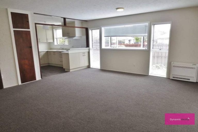 Photo of property in 1/214 Grimseys Road, Redwood, Christchurch, 8051