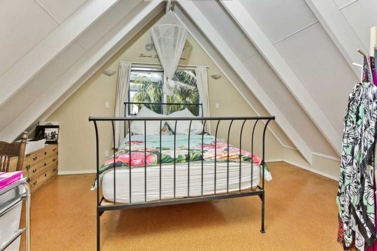 Photo of property in 2/31 Lake Road, Devonport, Auckland, 0624