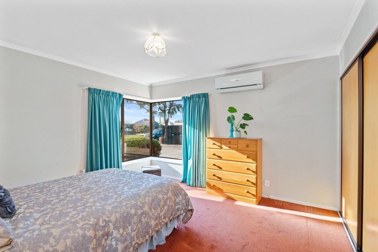 Photo of property in 1/423 Harewood Road, Harewood, Christchurch, 8051