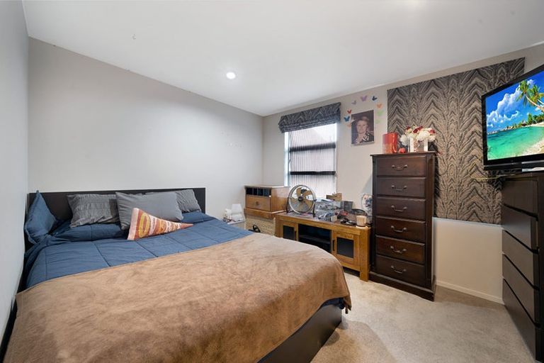 Photo of property in 79 Westgate Drive, Massey, Auckland, 0614