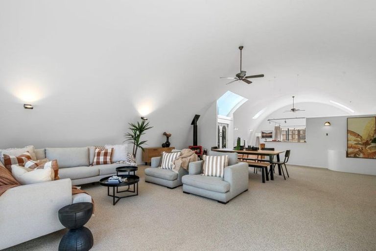 Photo of property in 63 Pomona Road, Kumeu, 0891