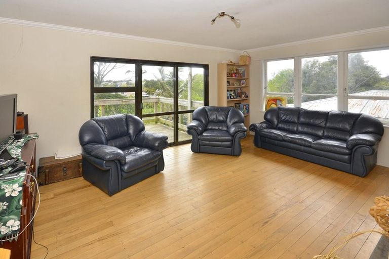 Photo of property in 15 Olive Crescent, Papatoetoe, Auckland, 2025
