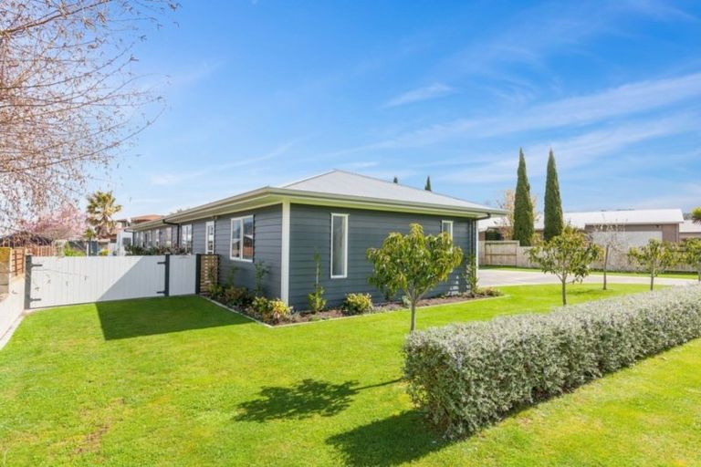 Photo of property in 3 Montgomery Crescent, Kinloch, Taupo, 3377