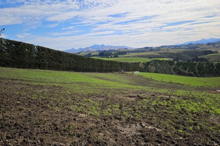 Photo of property in 420 Dunrobin Road, Fuchsia Creek, Oamaru, 9491