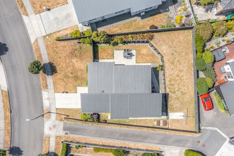 Photo of property in 7 Sumner Terrace, Aotea, Porirua, 5024