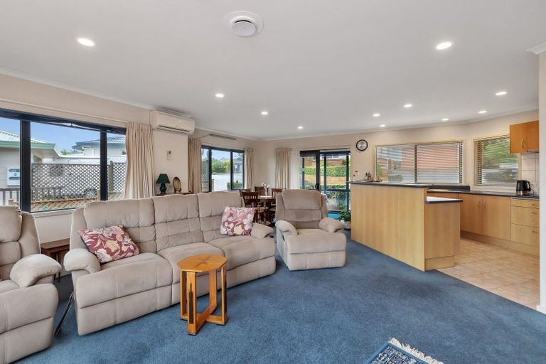 Photo of property in 5 Noone Close, Onerahi, Whangarei, 0110