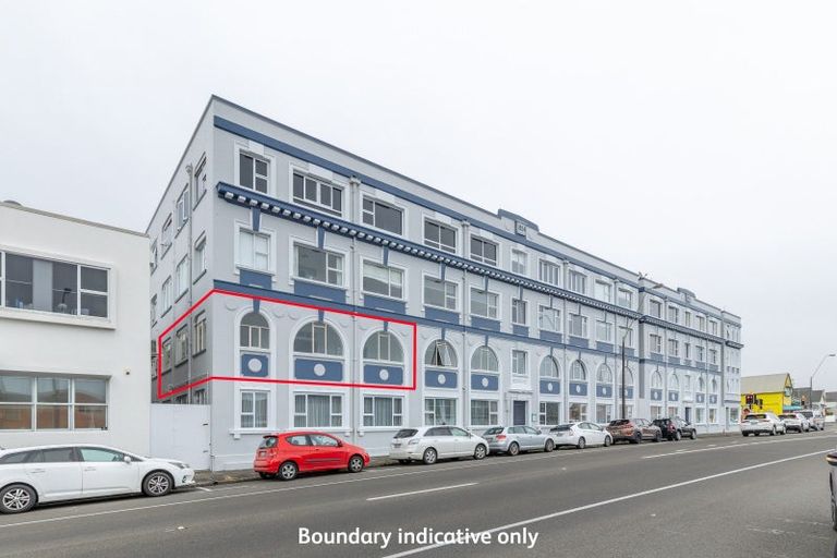 Photo of property in Devonport Apartments, 30/127 Saint Aubyn Street, New Plymouth, 4310