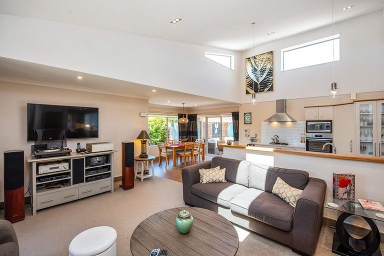 Photo of property in 26 Gandalf Crescent, Paraparaumu, 5032