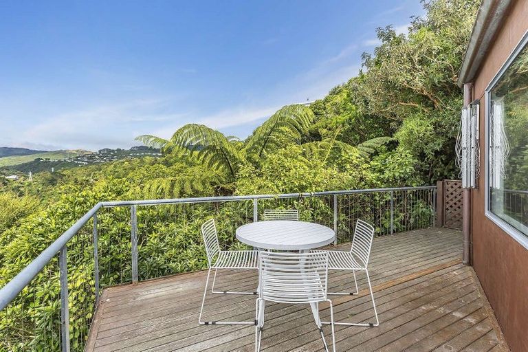 Photo of property in 81 Old Porirua Road, Ngaio, Wellington, 6035