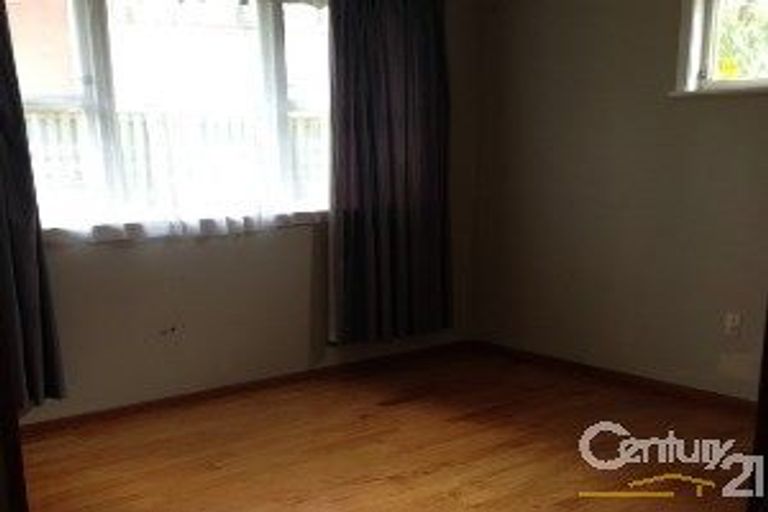 Photo of property in 47 La Trobe Street, Pakuranga Heights, Auckland, 2010