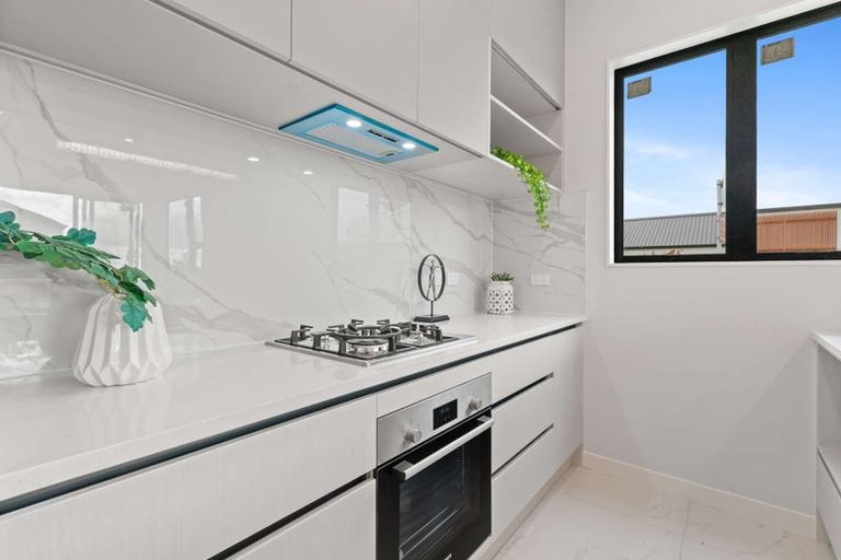 Photo of property in 30 Biokovo Street, Massey, Auckland, 0614