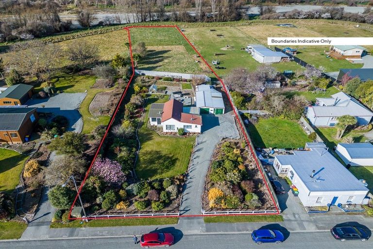 Photo of property in 155 Talbot Street, Geraldine, 7930