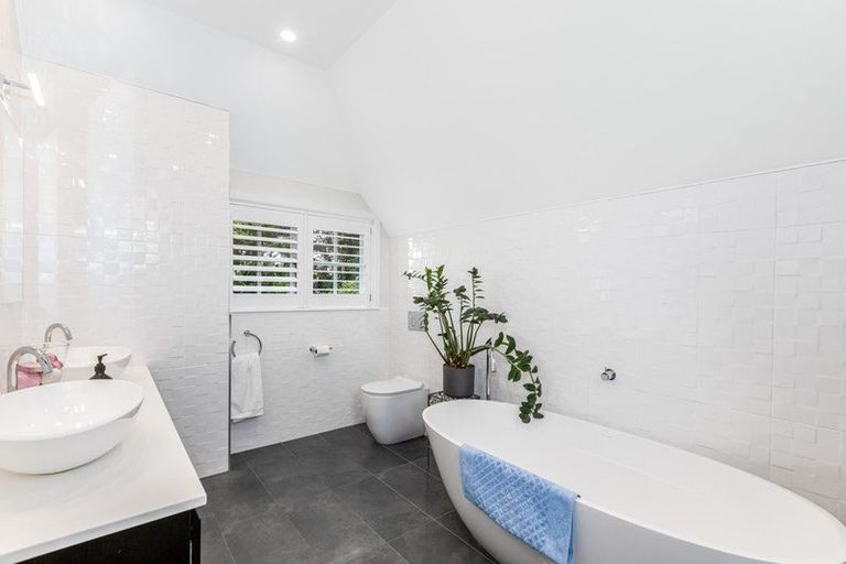 Photo of property in 49 Messines Road, Karori, Wellington, 6012