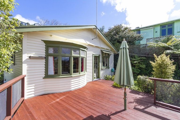 Photo of property in 26 Balfour Street, Mornington, Wellington, 6021