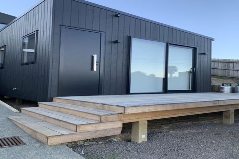 Photo of property in 14 City View Terrace, Birkenhead, Auckland, 0626