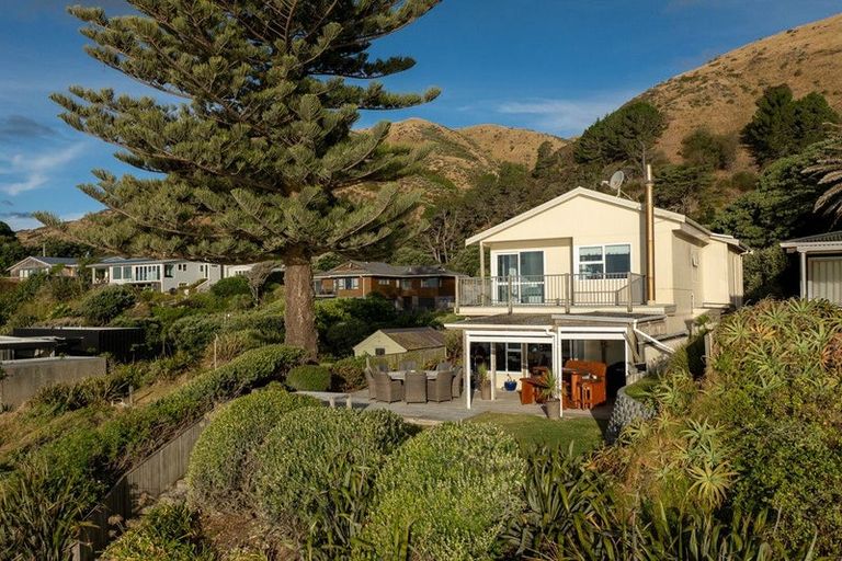 Photo of property in 52 Ames Street, Paekakariki, 5034