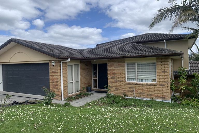 Photo of property in 1 Luna Place, Henderson, Auckland, 0612