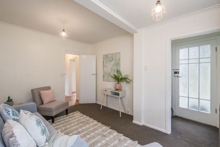 Photo of property in 51 Renown Road, Raumati South, Paraparaumu, 5032