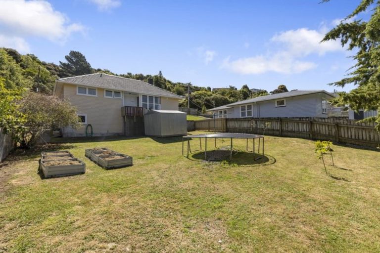 Photo of property in 12 Logie Street, Stokes Valley, Lower Hutt, 5019