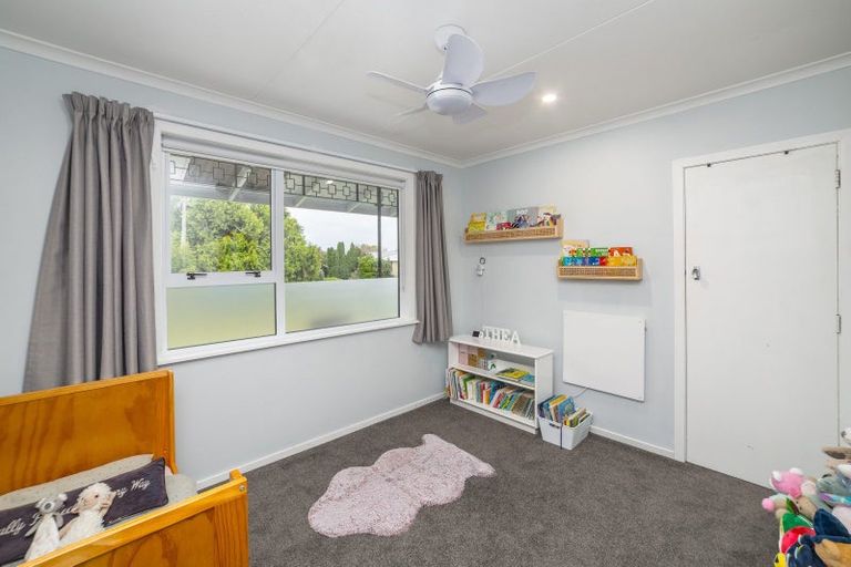 Photo of property in 14 Mahupuku Street, Greytown, 5712