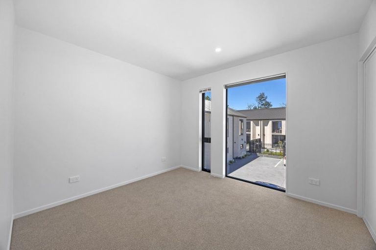 Photo of property in 5/90 Holly Road, St Albans, Christchurch, 8014