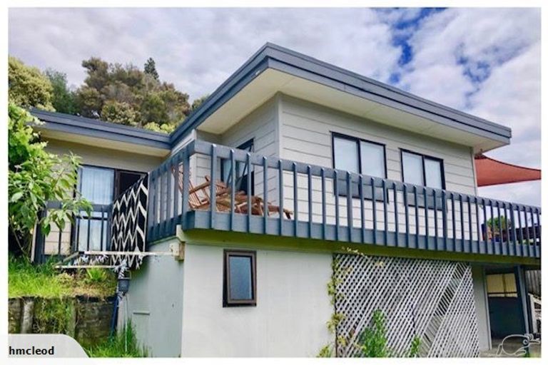 Photo of property in 5 Long Beach Road, Russell, 0202