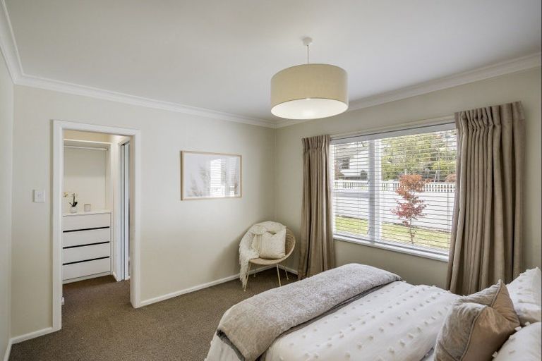 Photo of property in 2 Lovat Street, Havelock North, 4130