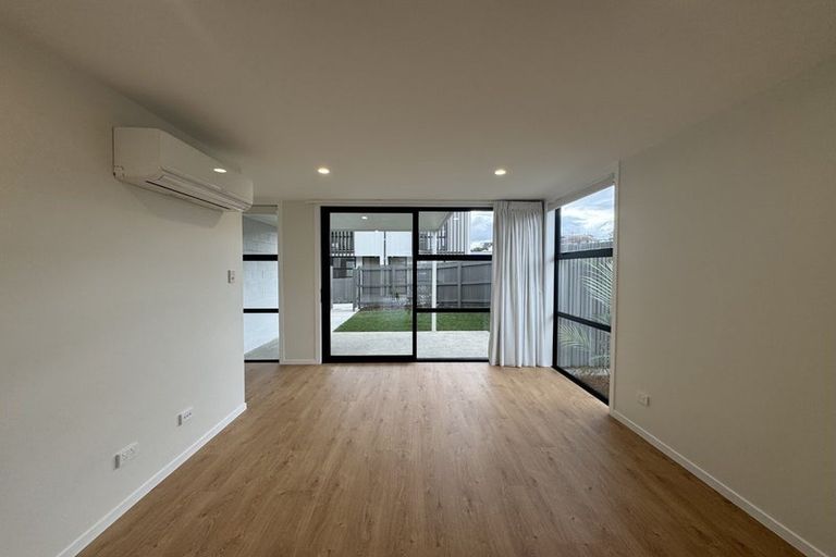 Photo of property in 20/12 Balfron Avenue, Mount Roskill, Auckland, 1041