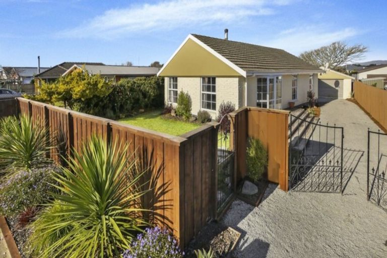 Photo of property in 19 Endeavour Street, North New Brighton, Christchurch, 8083